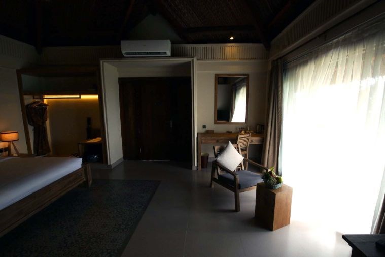 Deluxe Beachfront Bungalow